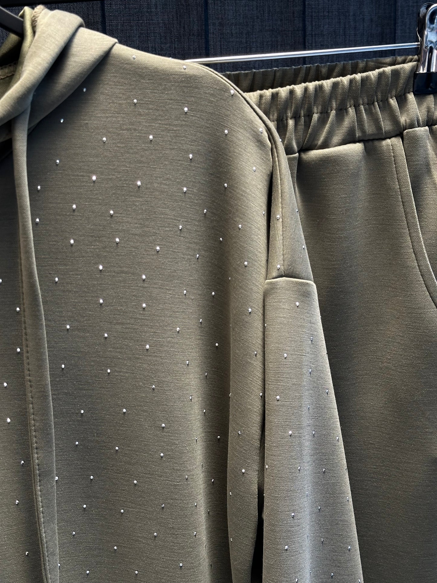 YEŞİL ÖNÜ TAŞLI FERMUAR DETAYLI PANTOLON TAKIM