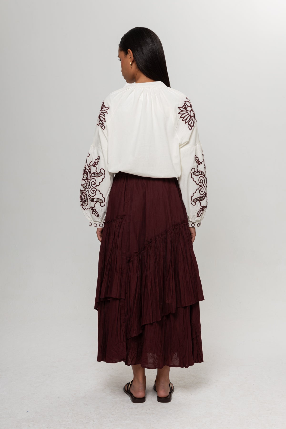 BORDO KRAŞLI KAT KAT ETEK