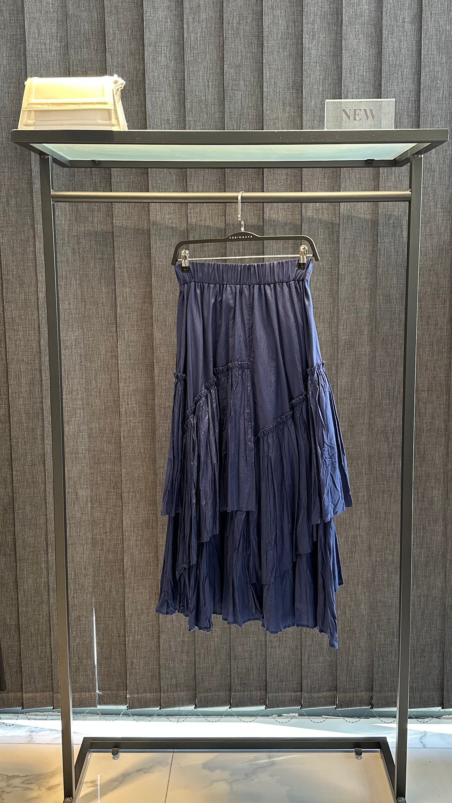 SAKS MAVİSİ KRAŞLI KAT KAT ETEK