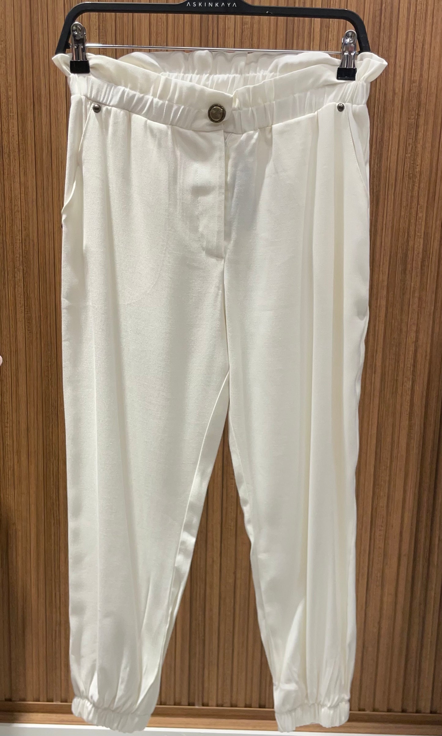 BEYAZ JOGGER PANTOLON