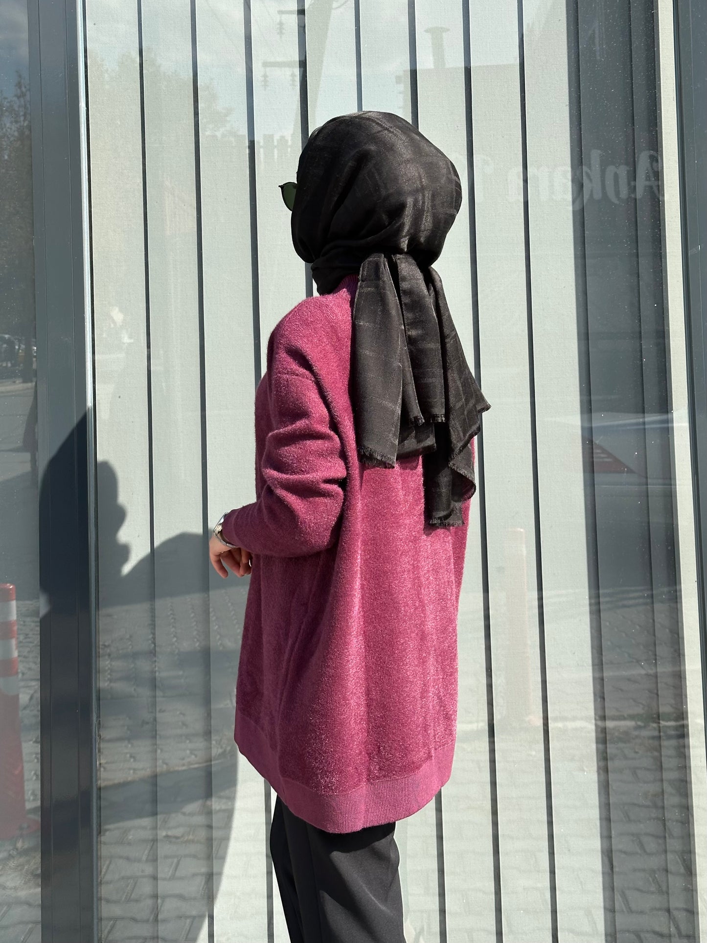 MÜRDÜM ÖNDEN DÜĞMELİ ANGORA HIRKA