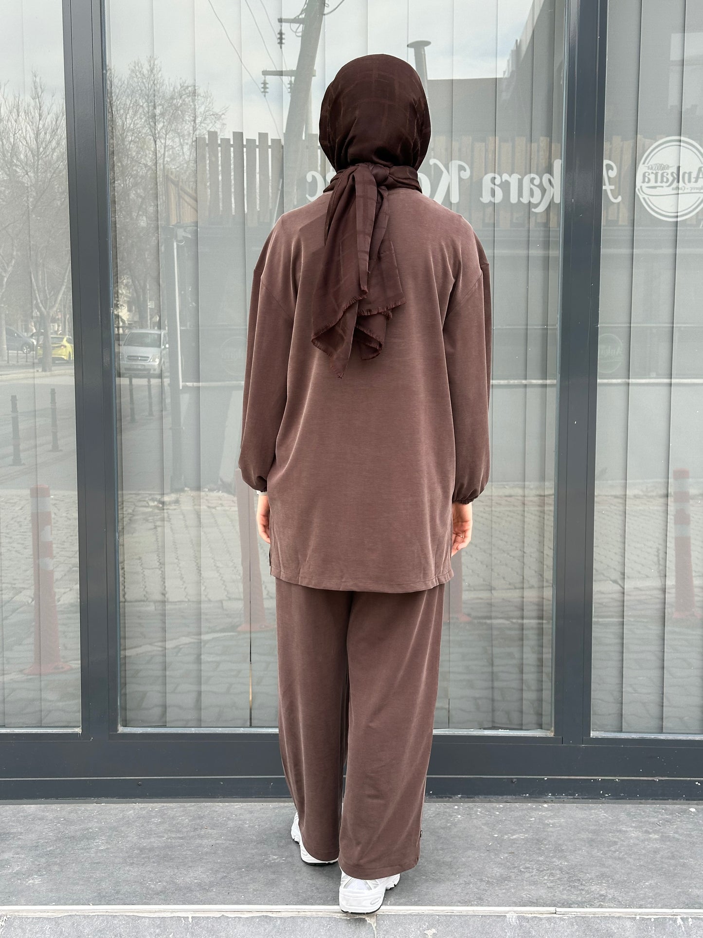 KAHVE GÜMÜŞ DÜĞME DETAYLI PANTOLON TAKIM