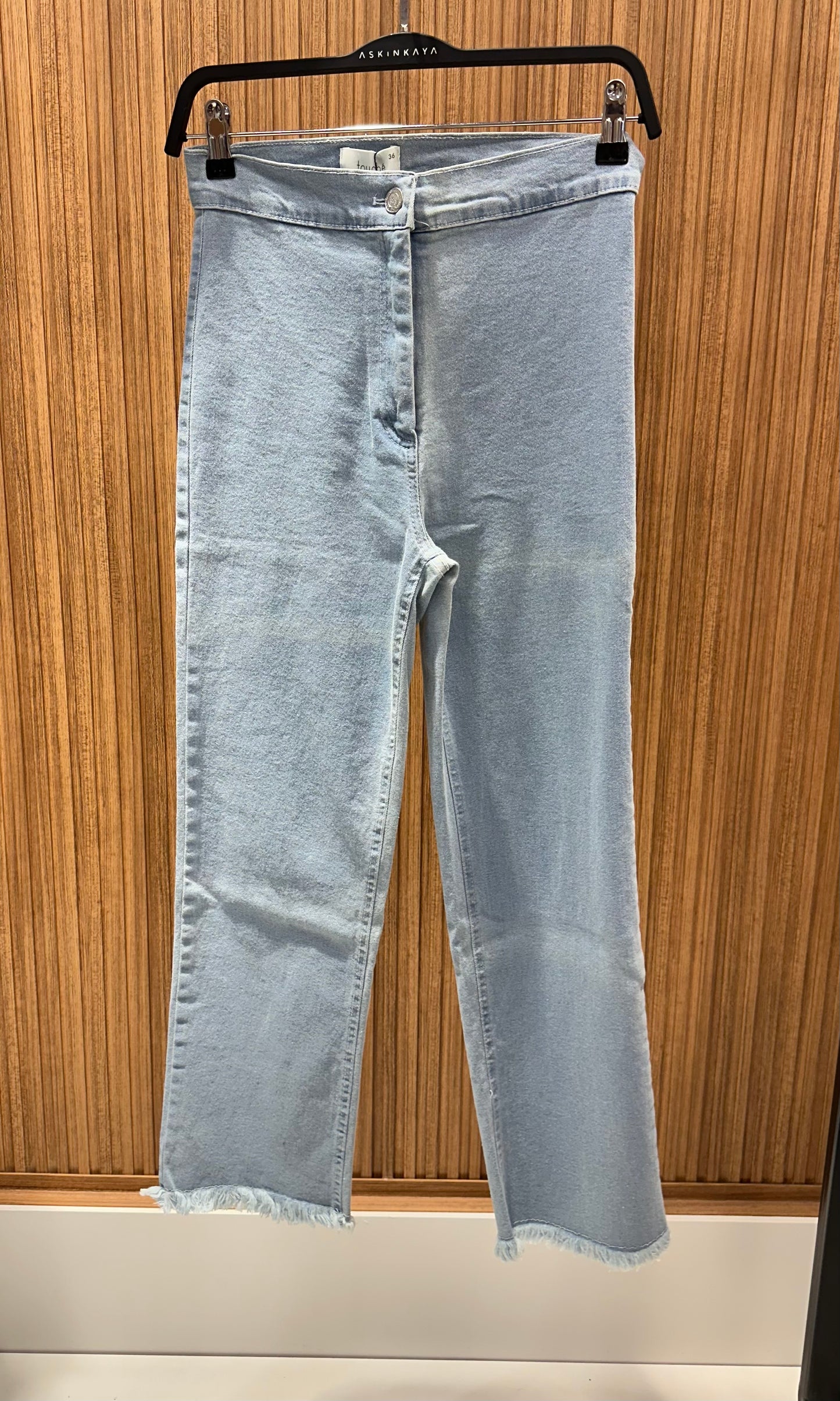 AÇIK DENİM PÜSKÜLLÜ KOT PANTOLON