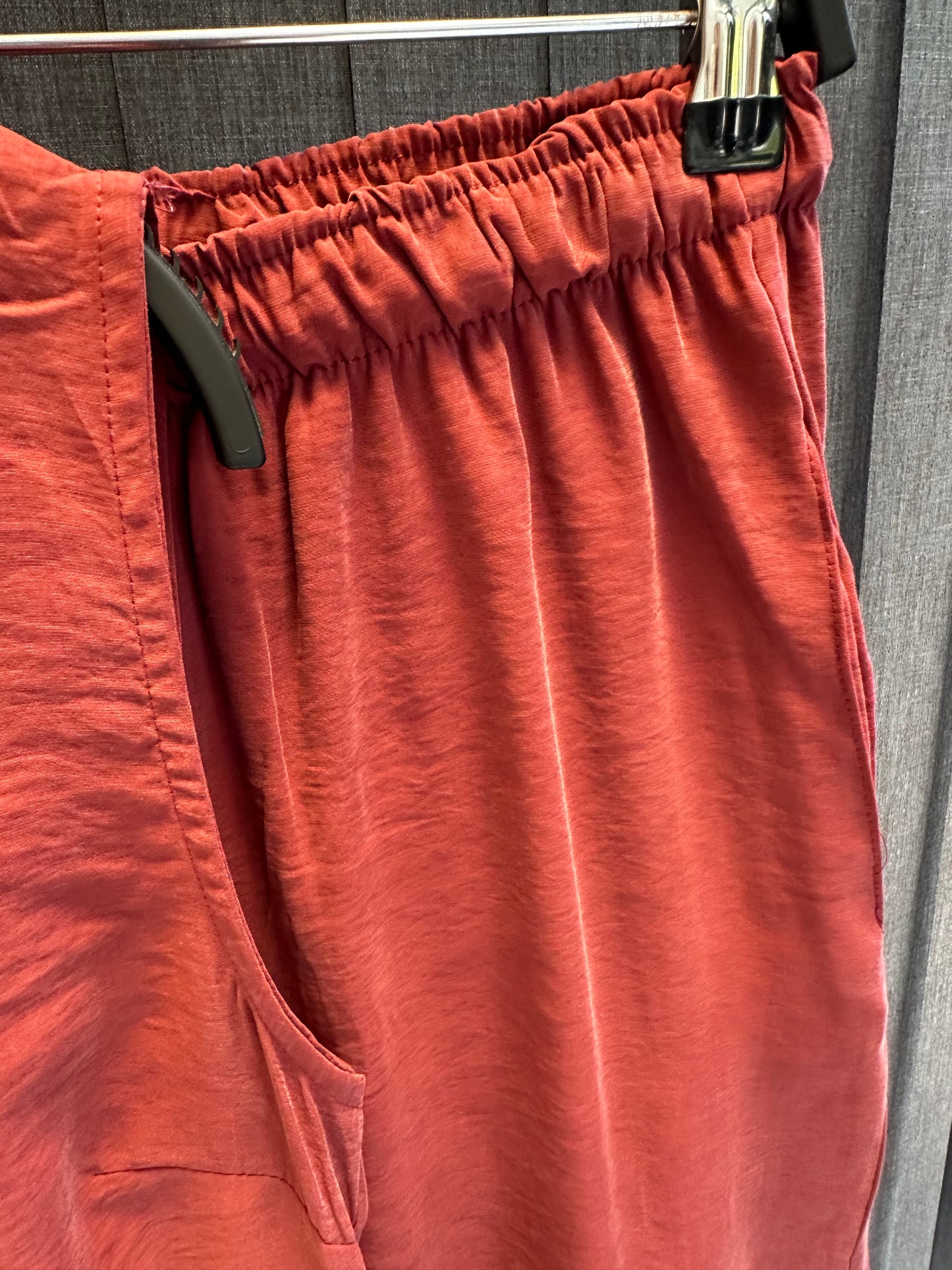 BORDO BELİ BAĞÇIKLI YIRTMAÇLI PANTOLON TAKIM