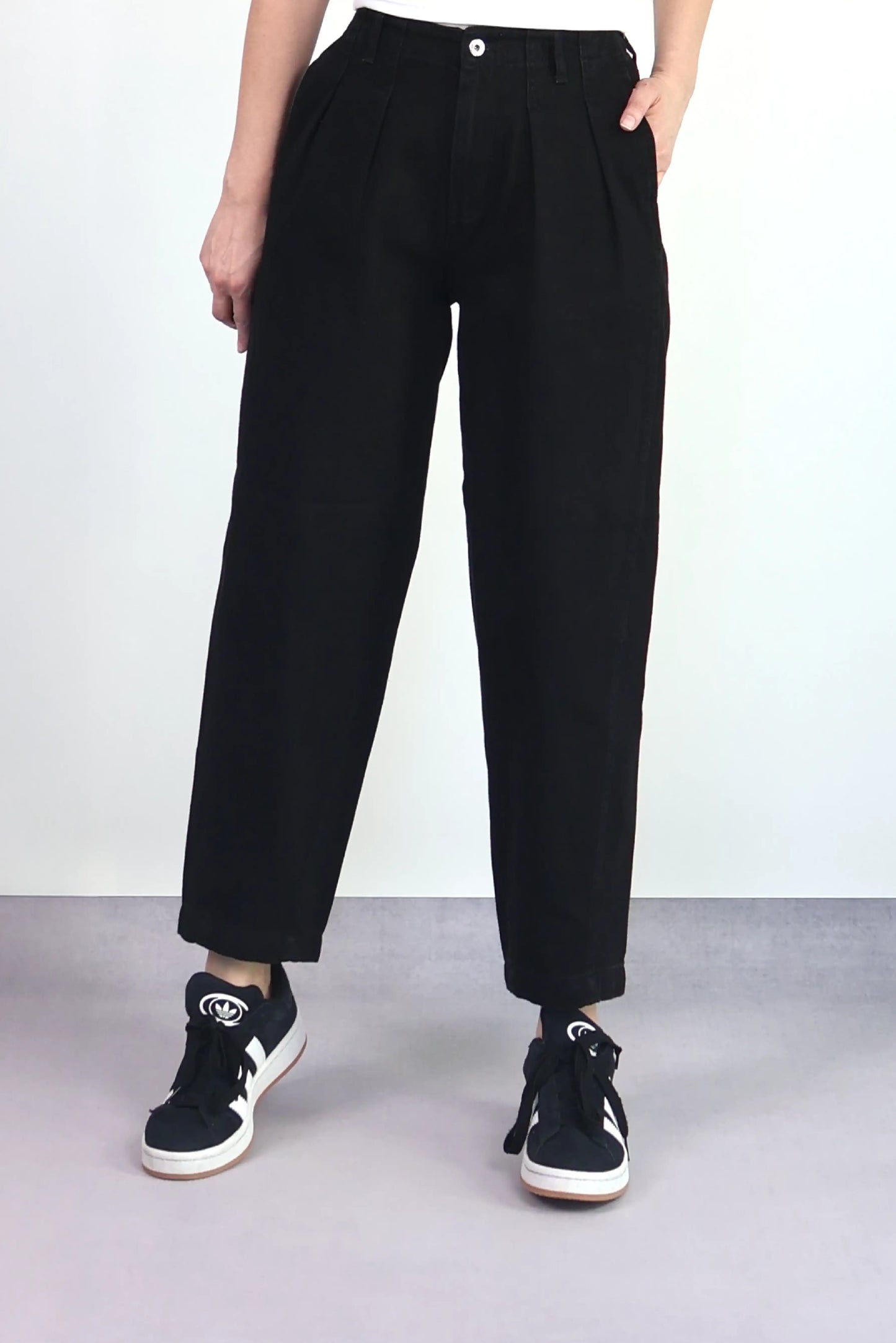SİYAH DENIM MOM JEAN PANTOLON