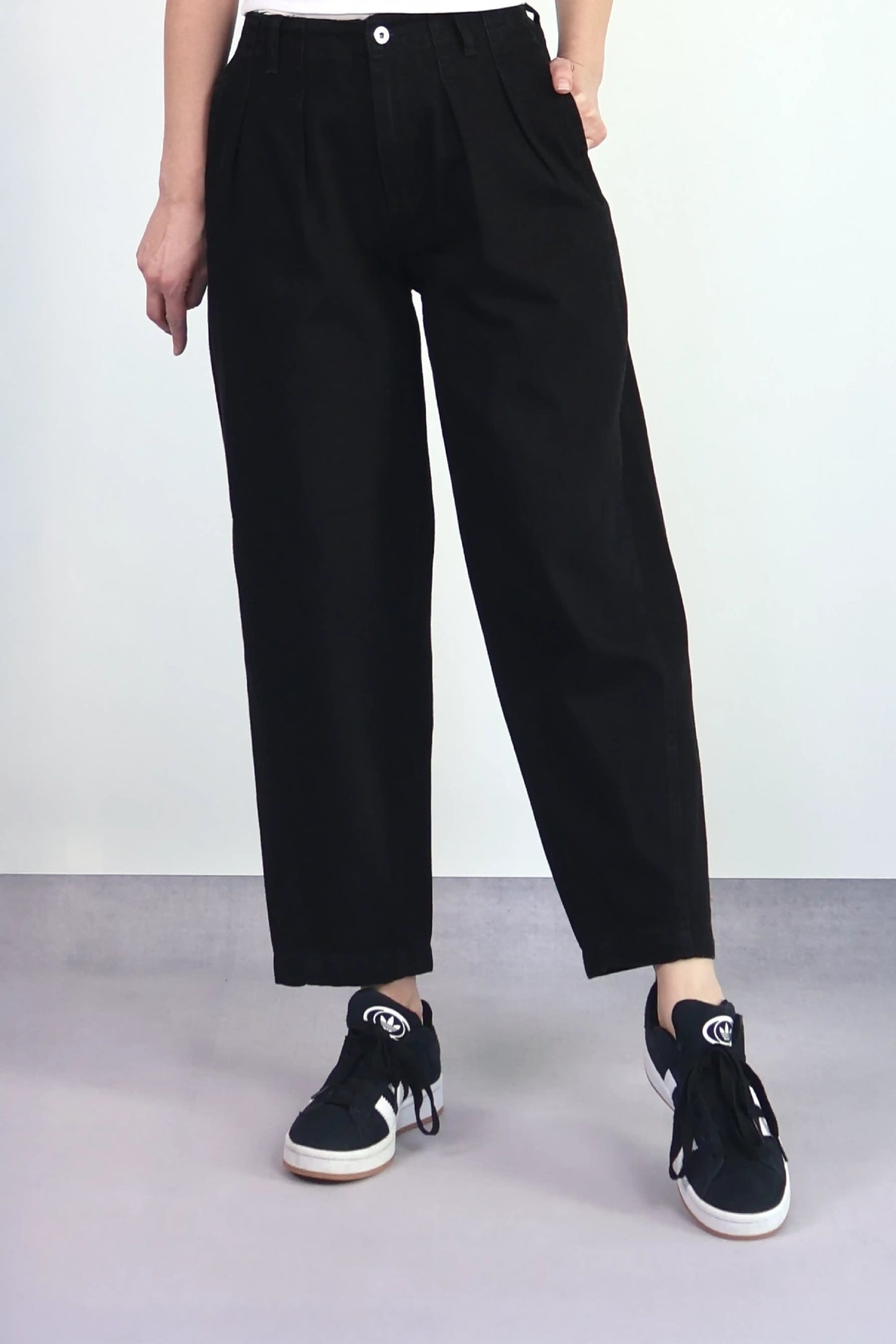 SİYAH DENIM MOM JEAN PANTOLON
