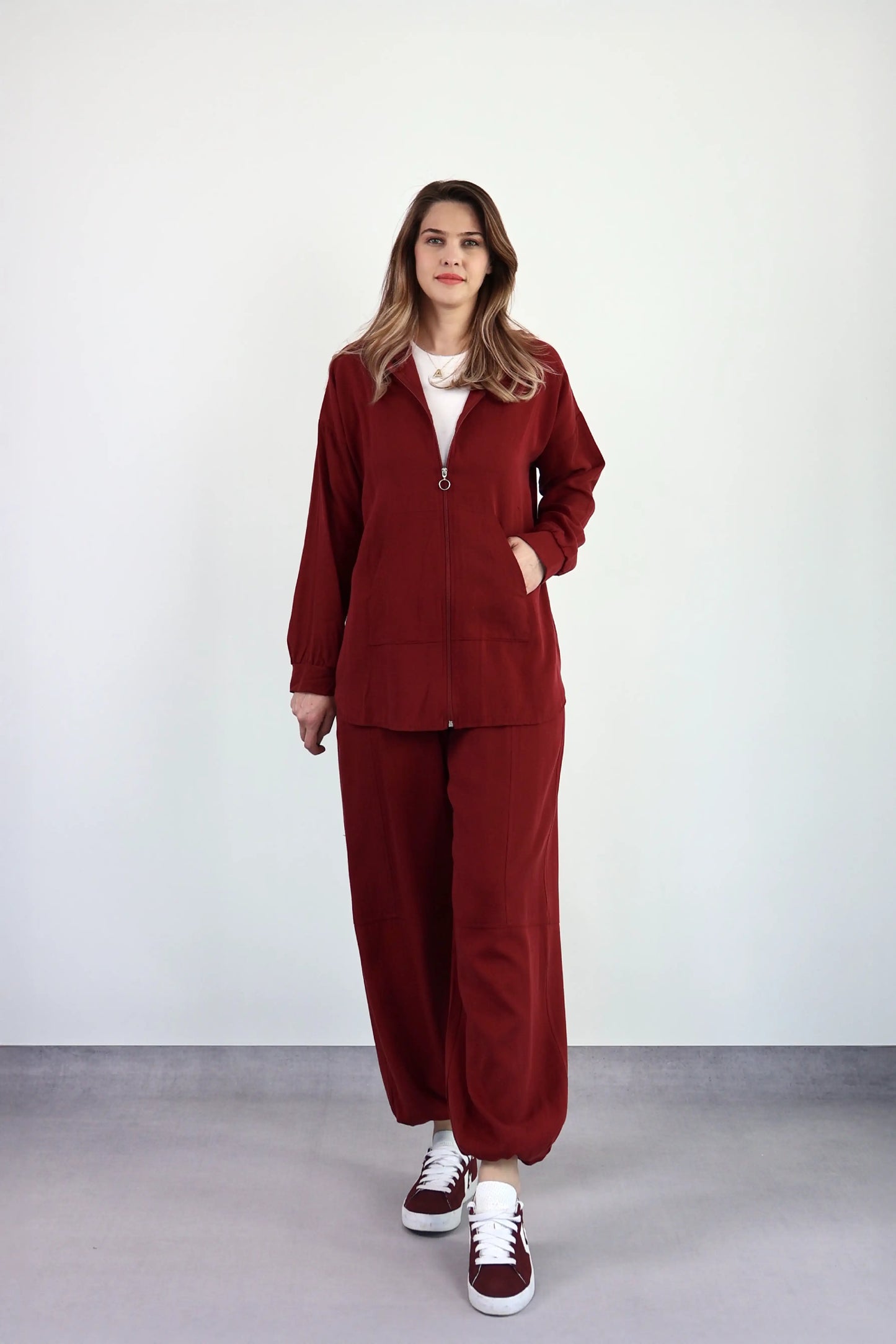BORDO KAPÜŞONLU JOGGER TAKIM