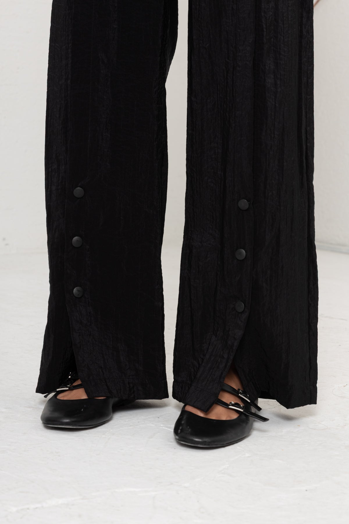 SİYAH ÖNÜ FERMUAR DETAYLI PANTOLON TAKIM