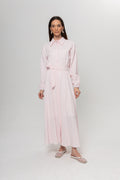 PEMBE KARELİ ELBİSE