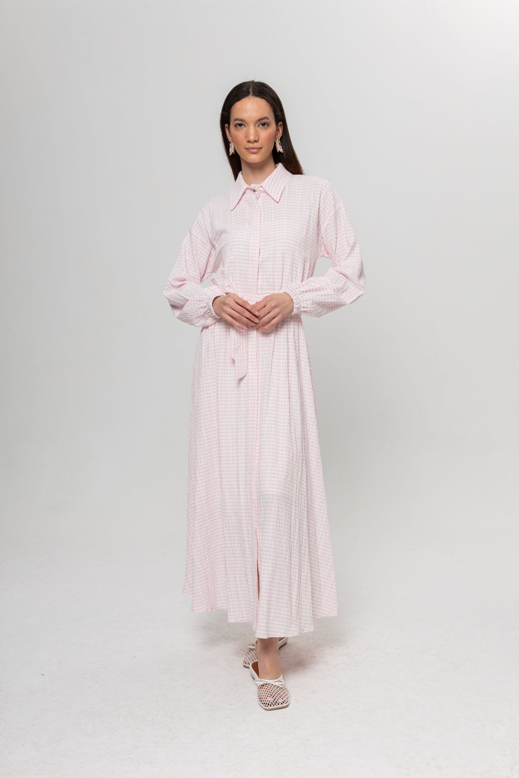 PEMBE KARELİ ELBİSE