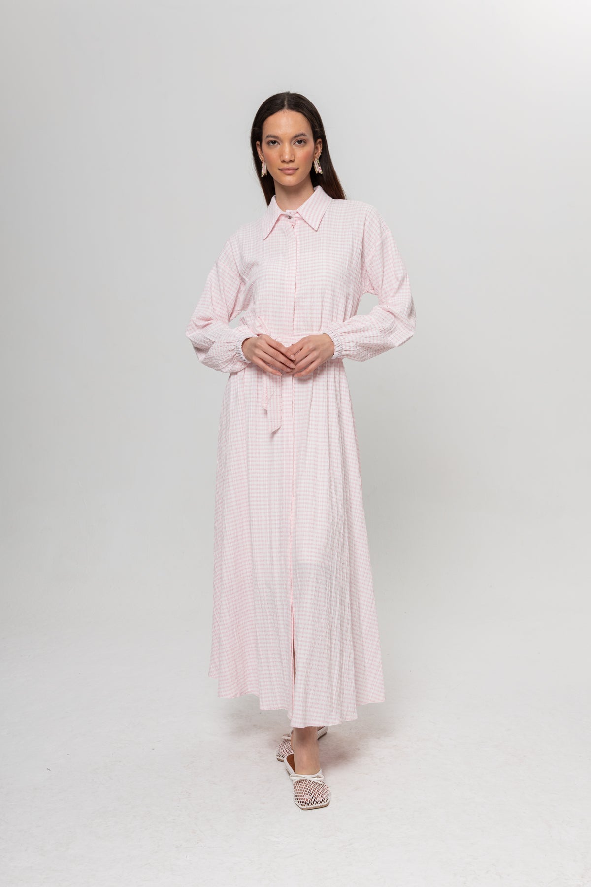 PEMBE KARELİ ELBİSE