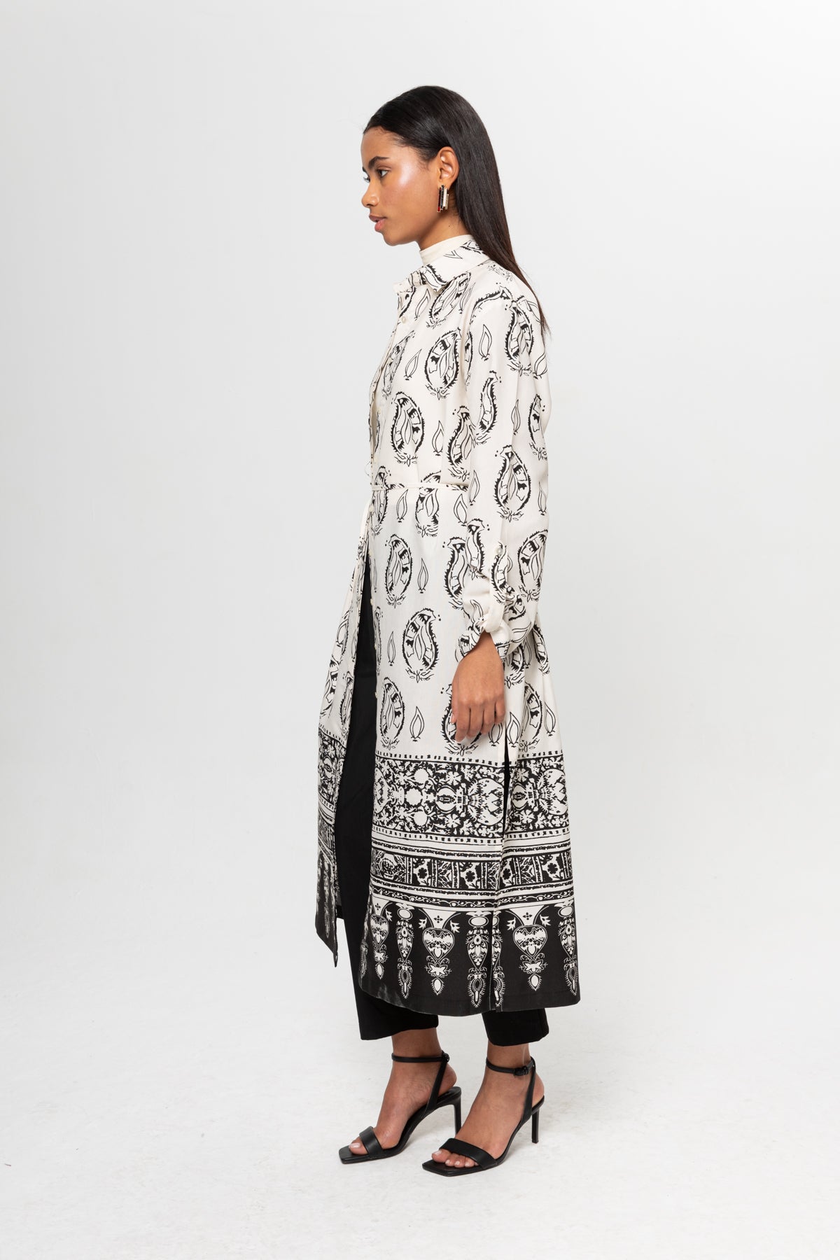 BEJ SİYAH DESENLİ GÖMLEK ELBİSE