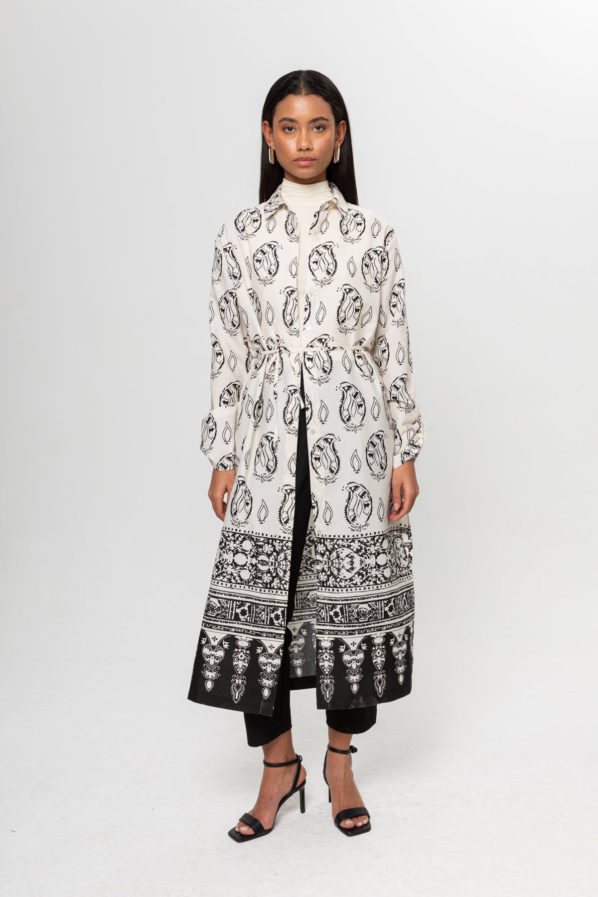 BEJ SİYAH DESENLİ GÖMLEK ELBİSE