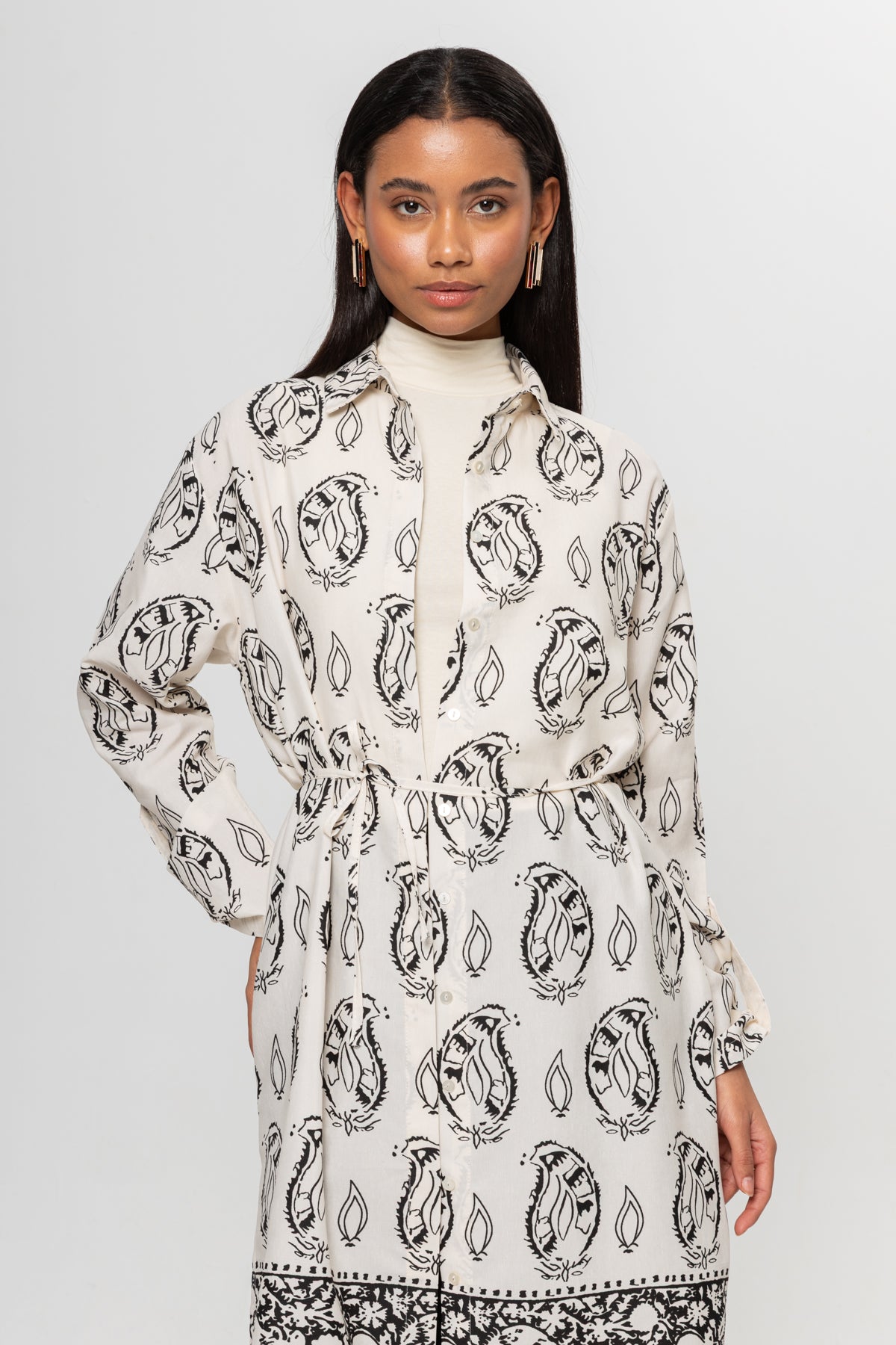 BEJ SİYAH DESENLİ GÖMLEK ELBİSE