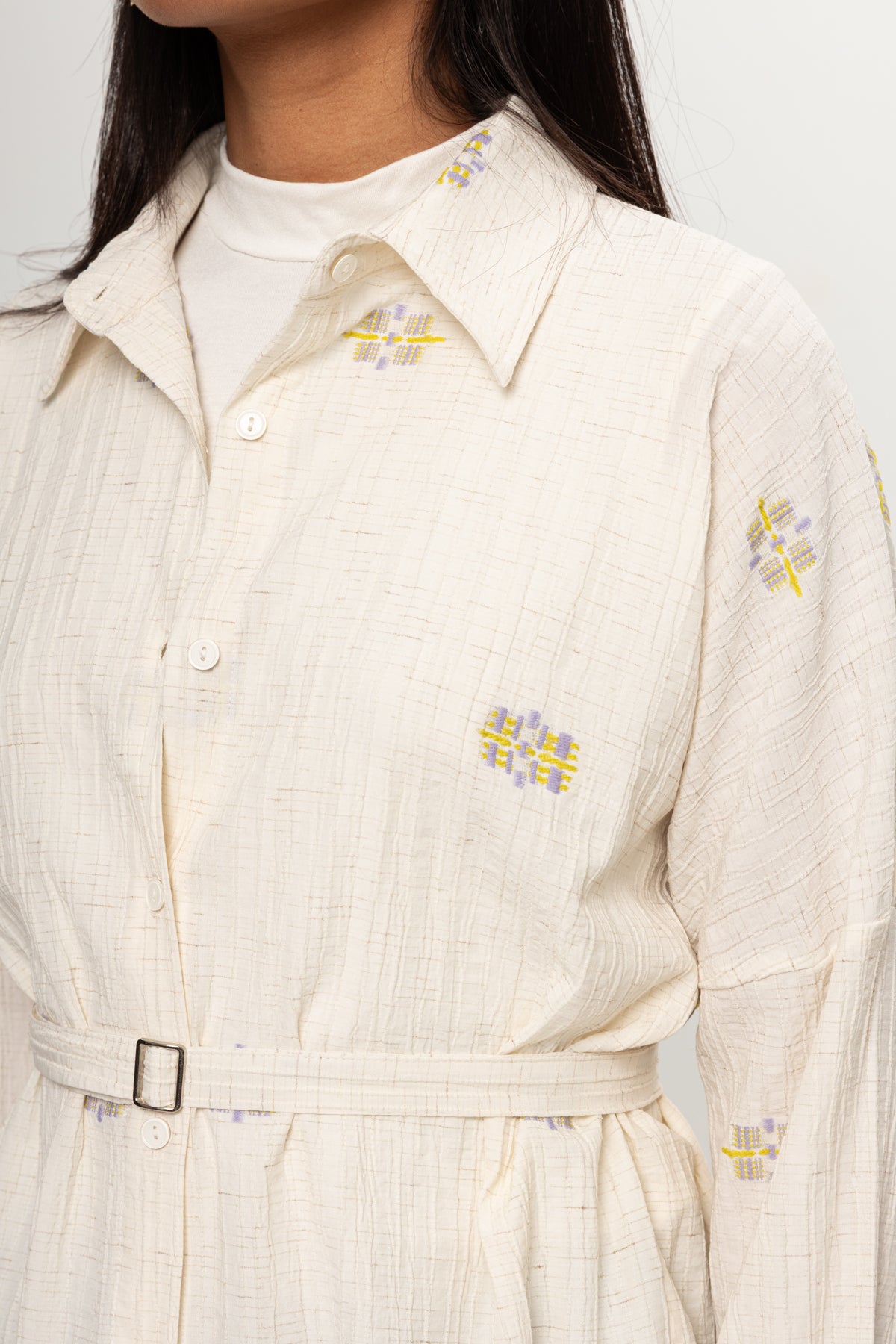 BEJ YEŞİL VE MOR RENKLİ SALAŞ KEMERLİ GÖMLEK