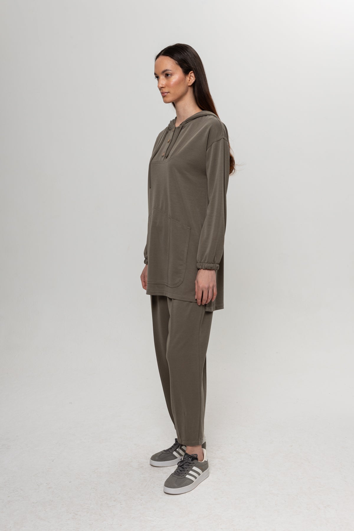 HAKİ ÖNDEN DÜĞMELİ İKİLİ TAKIM