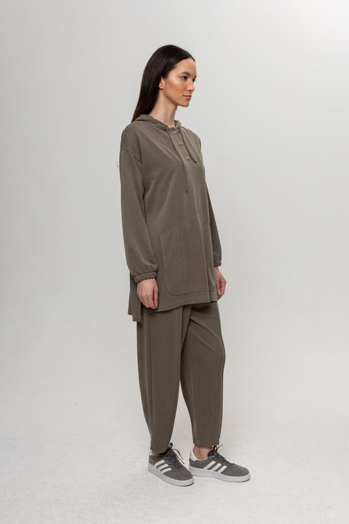 HAKİ ÖNDEN DÜĞMELİ İKİLİ TAKIM