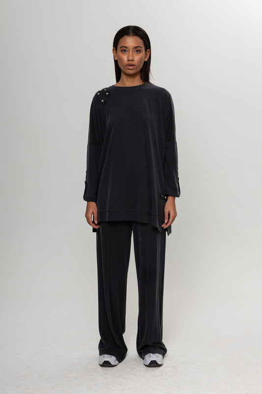 SİYAH OMUZLARI DÜĞME DETAYLI İKİLİ TAKIM