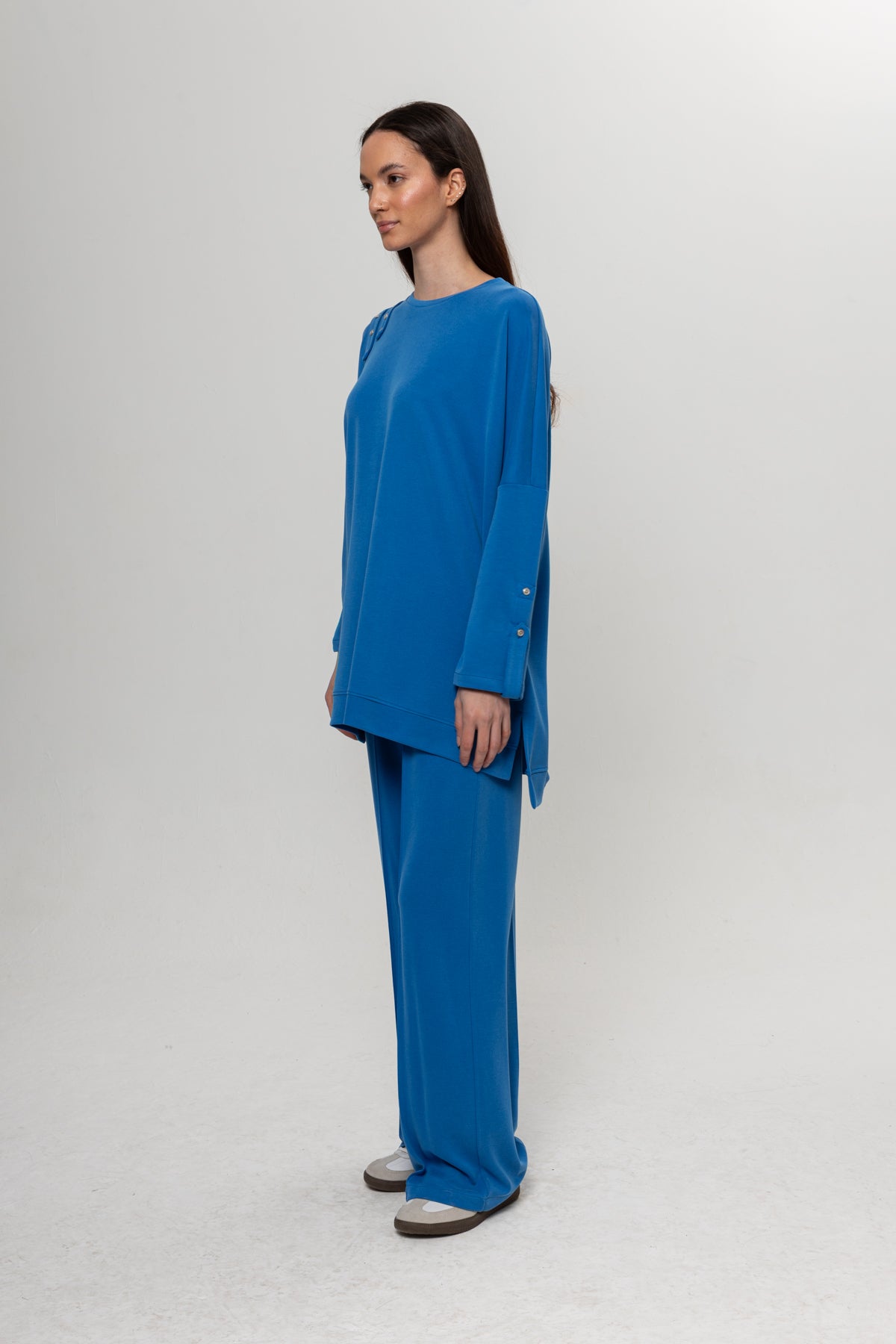 MAVİ OMUZLARI DÜĞME DETAYLI İKİLİ TAKIM