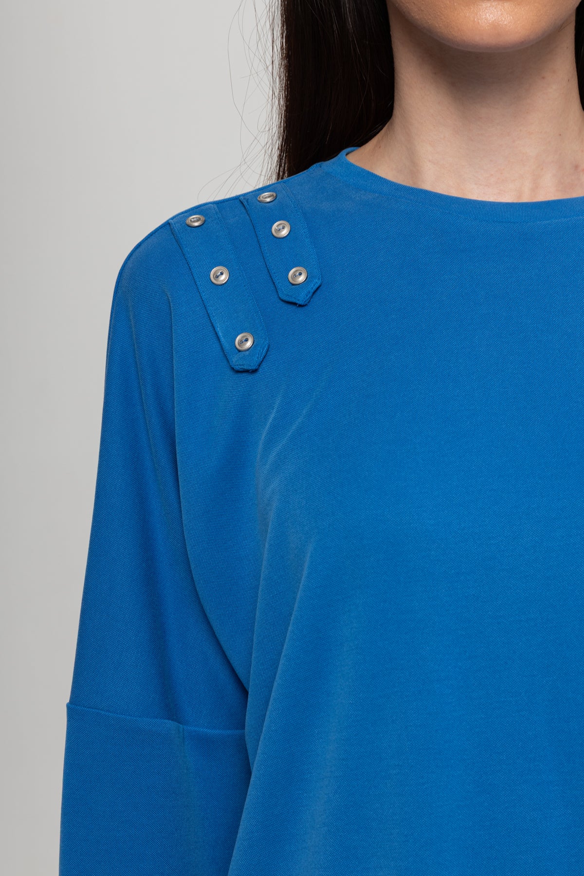 MAVİ OMUZLARI DÜĞME DETAYLI İKİLİ TAKIM