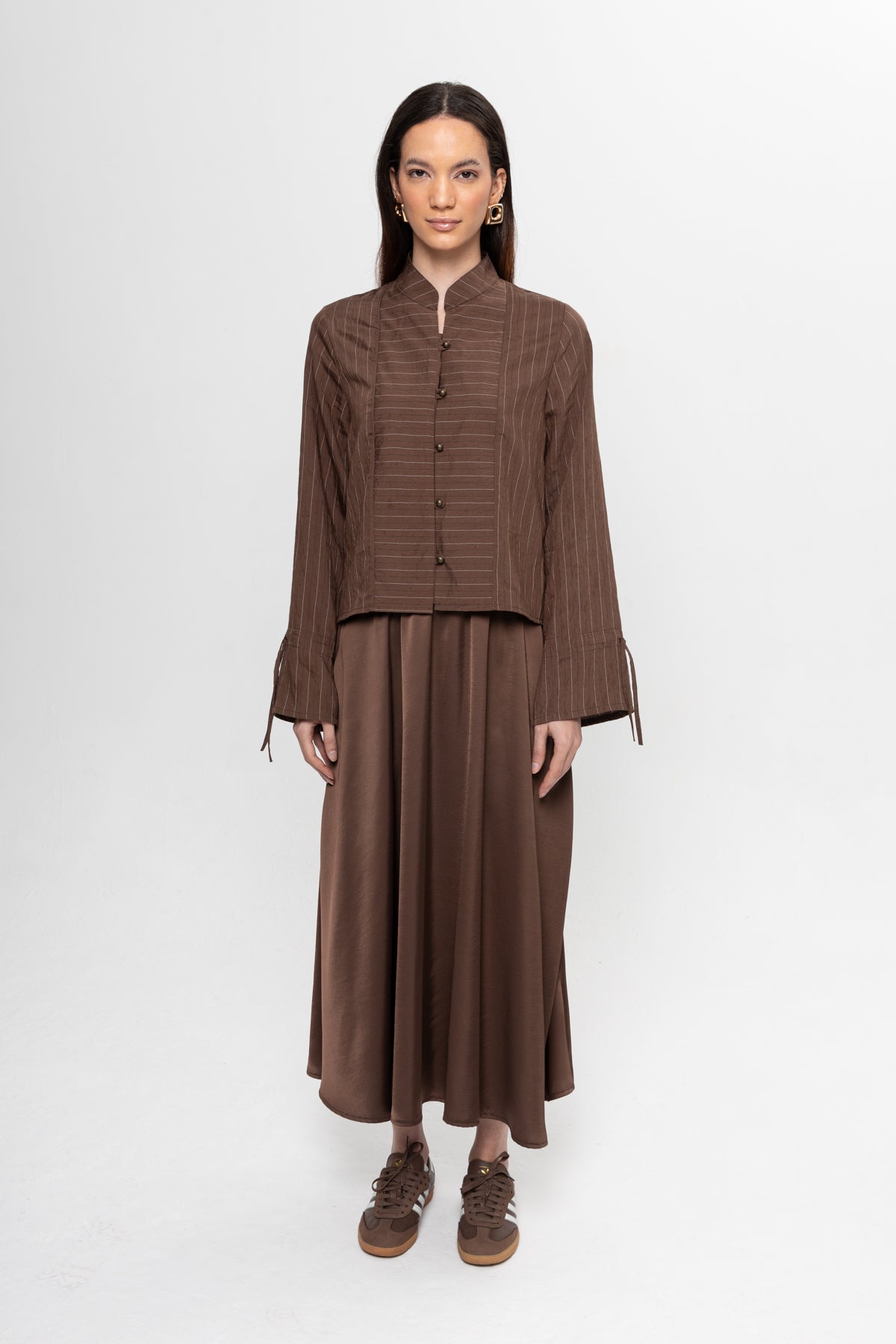 KAHVE ÇİZGİLİ ÖNÜ BRİTLİ ETEK TAKIM