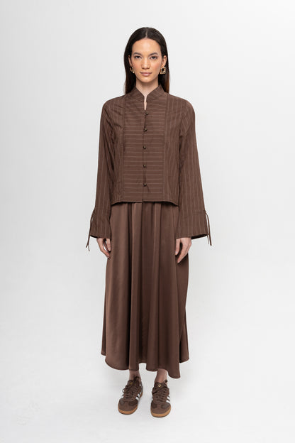 KAHVE ÇİZGİLİ ÖNÜ BRİTLİ ETEK TAKIM