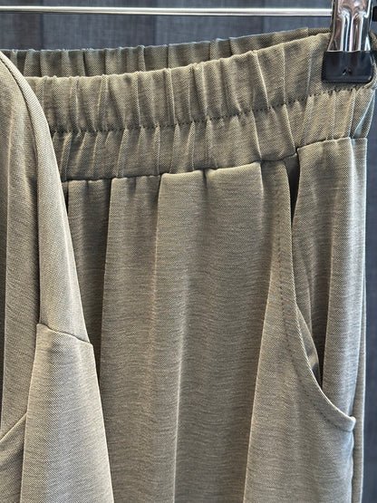 HAKİ GİZLİ DÜĞME DETAYLI HAKİM YAKA PANTOLON TAKIM