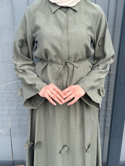 YEŞİL ÜÇ BOYUTLU ÇİCEKLİ ETEK TAKIM