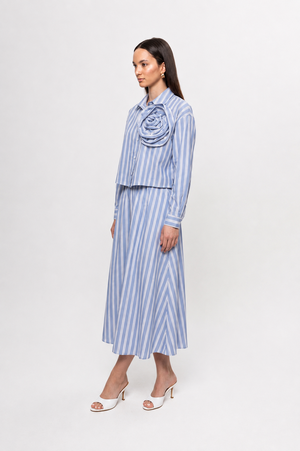 MAVİ ÇİZGİLİ GÜL DETAYLI ETEK TAKIM