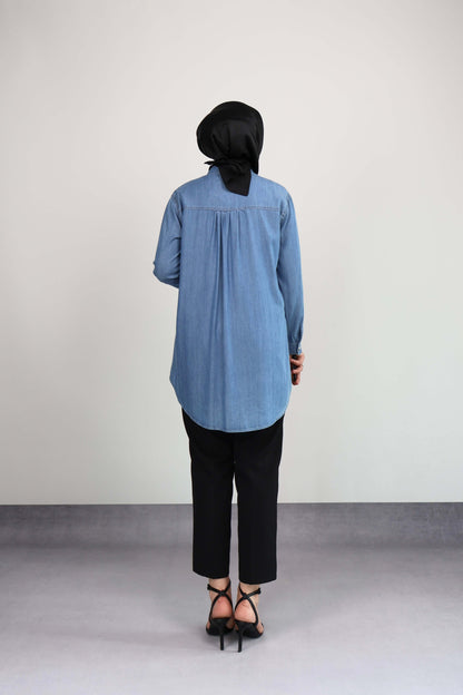 AÇIK DENIM RENKLİ TAŞ DETAY TENCEL GÖMLEK
