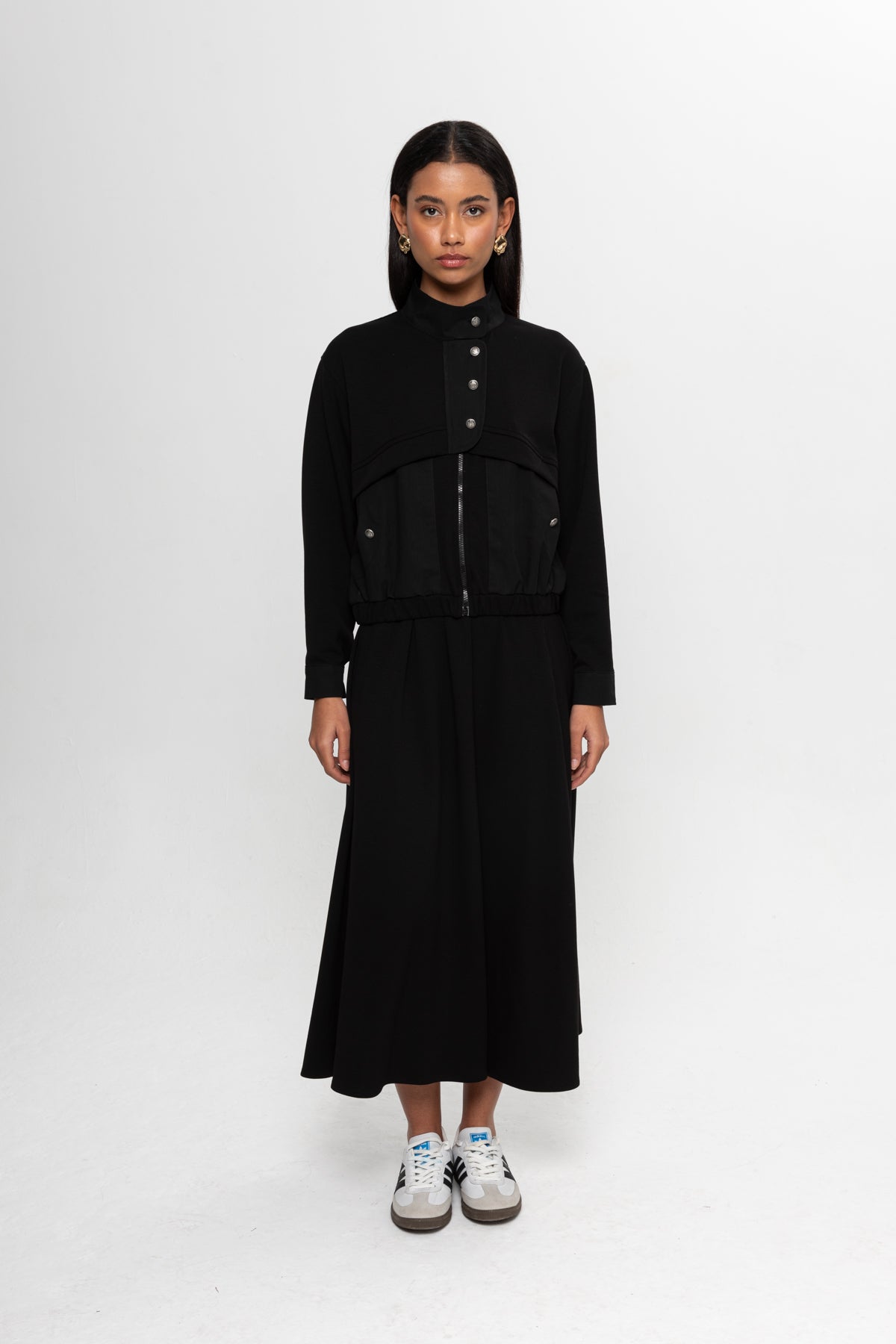 SİYAH  OYSHO ÖNÜ PATLI ETEK TAKIM