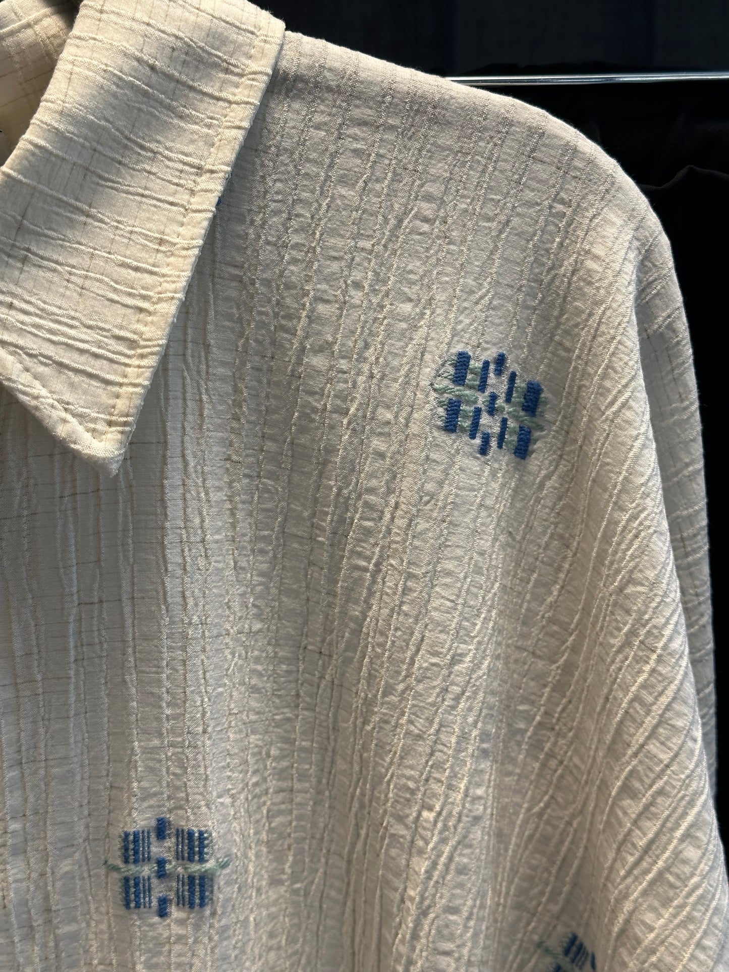 BEJ MAVİ RENKLİ SALAŞ KEMERLİ GÖMLEK