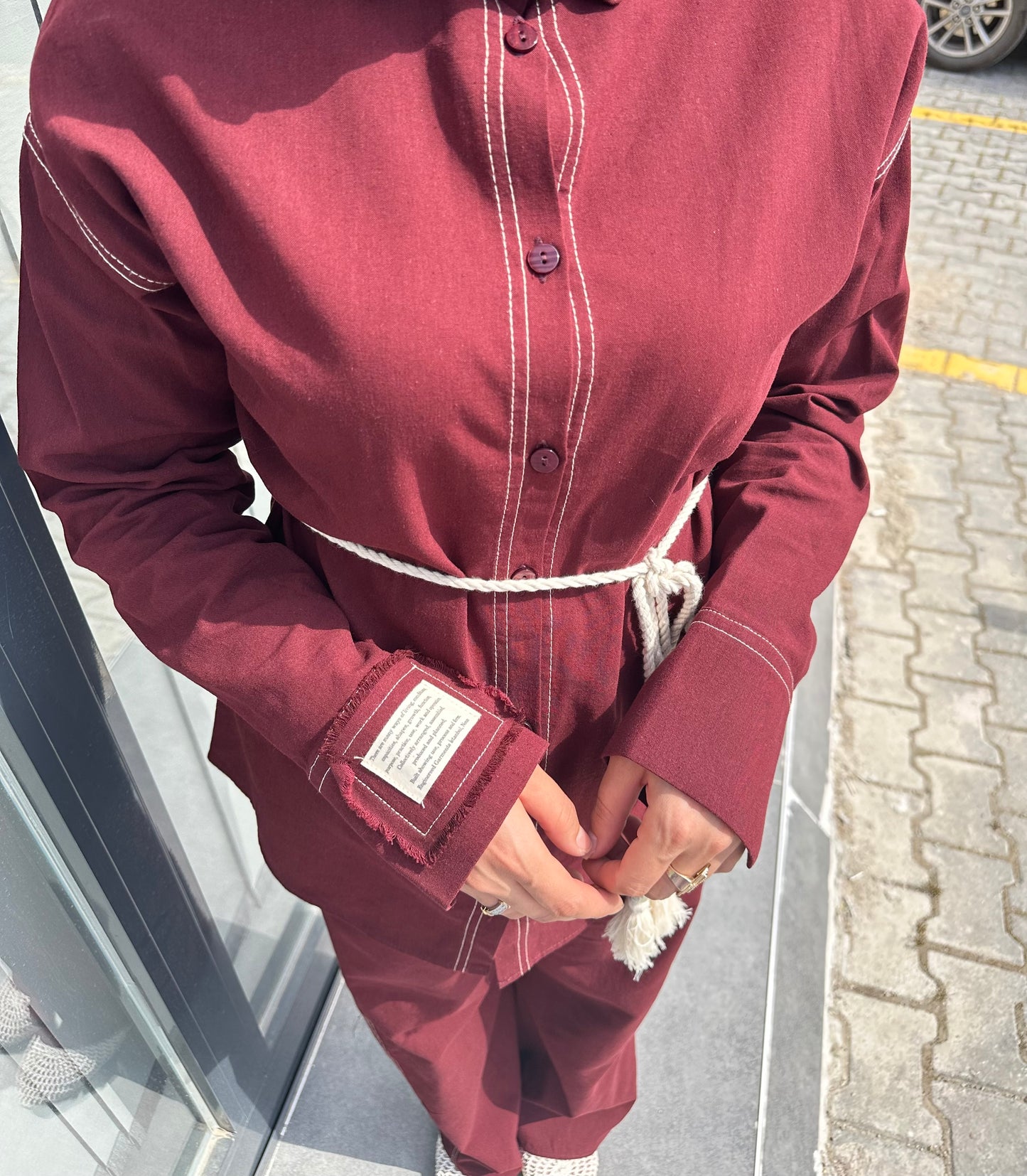 BORDO ETİKET DETAYLI KETEN PANTOLON TAKIM