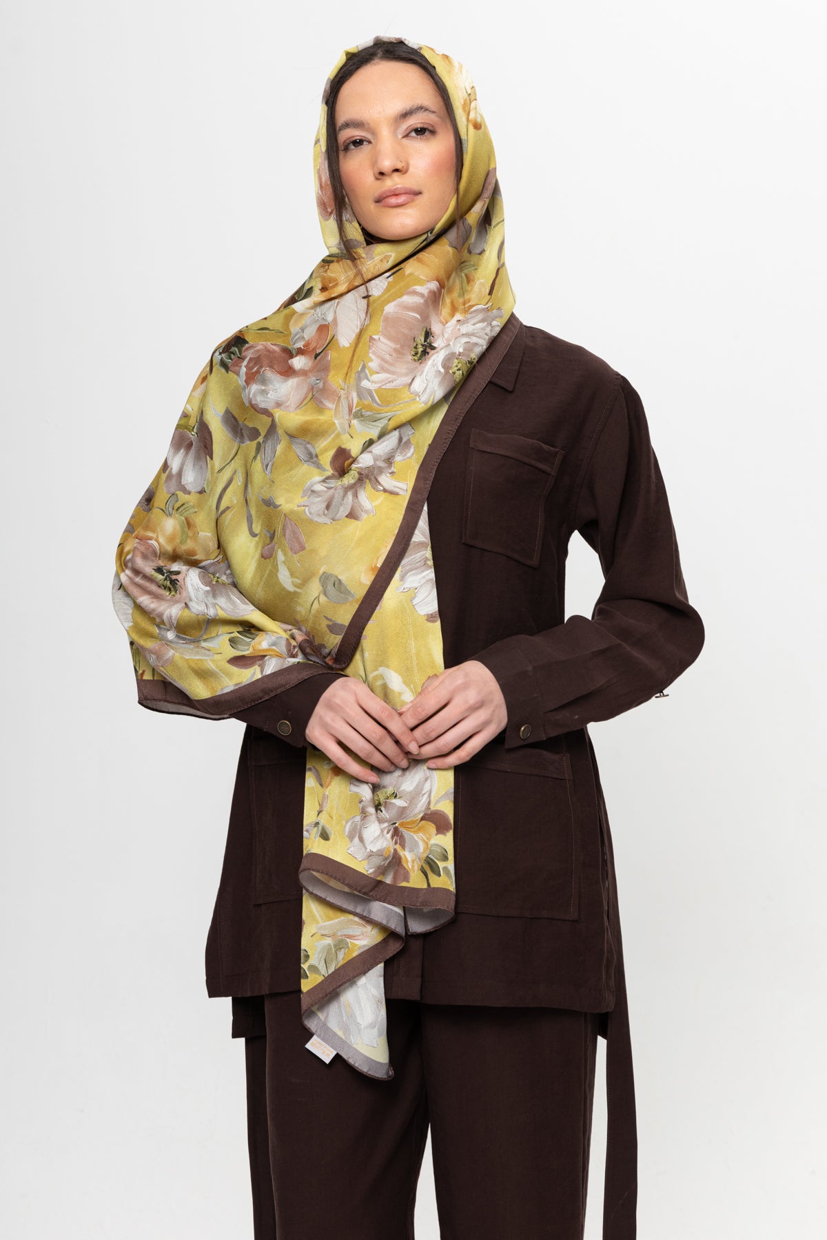 KAHVE SARI ÇİÇEK DESENLİ ŞAL