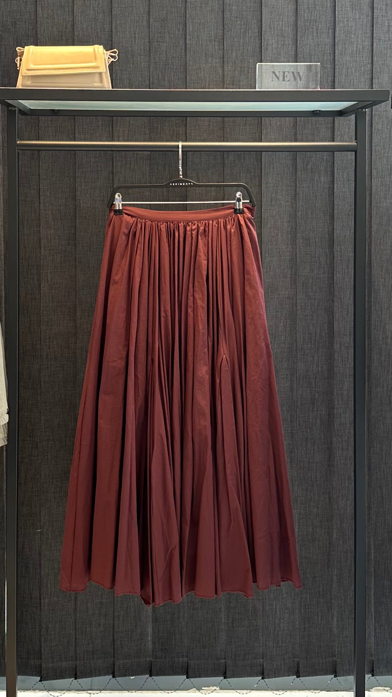 BORDO ÖNÜ PİLELİ KRAŞLI ETEK