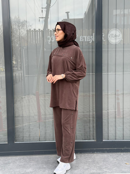 KAHVE GÜMÜŞ DÜĞME DETAYLI PANTOLON TAKIM