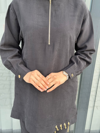 SİYAH ÖNDEN FERMUARLI VE ZİNCİR DETAY PANTOLON TAKIM