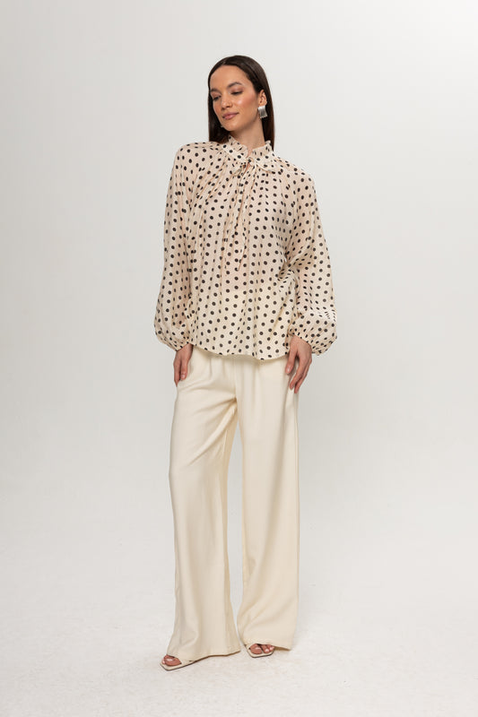 BEJ SİYAH  PUANTEYELİ BLUZ