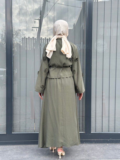 YEŞİL ÜÇ BOYUTLU ÇİCEKLİ ETEK TAKIM