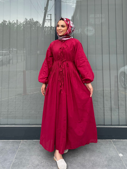 BORDO ÖNÜ FİYONK DETAY ELBİSE