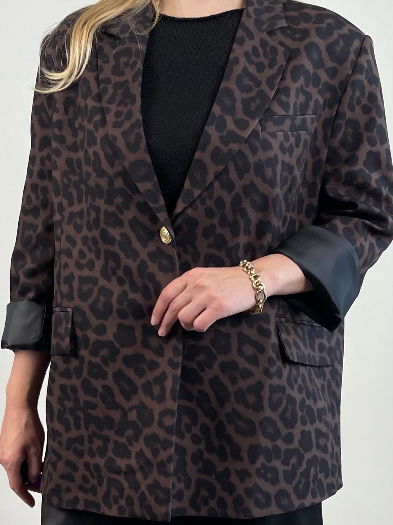 KAHVERENGİ LEOPAR DESENLİ BLAZER CEKET