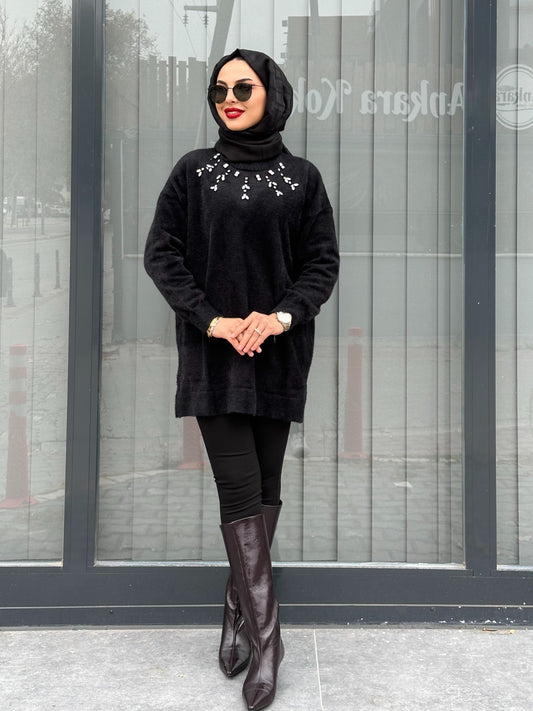 SİYAH ÖNÜ TAŞLI ANGORA KAZAK