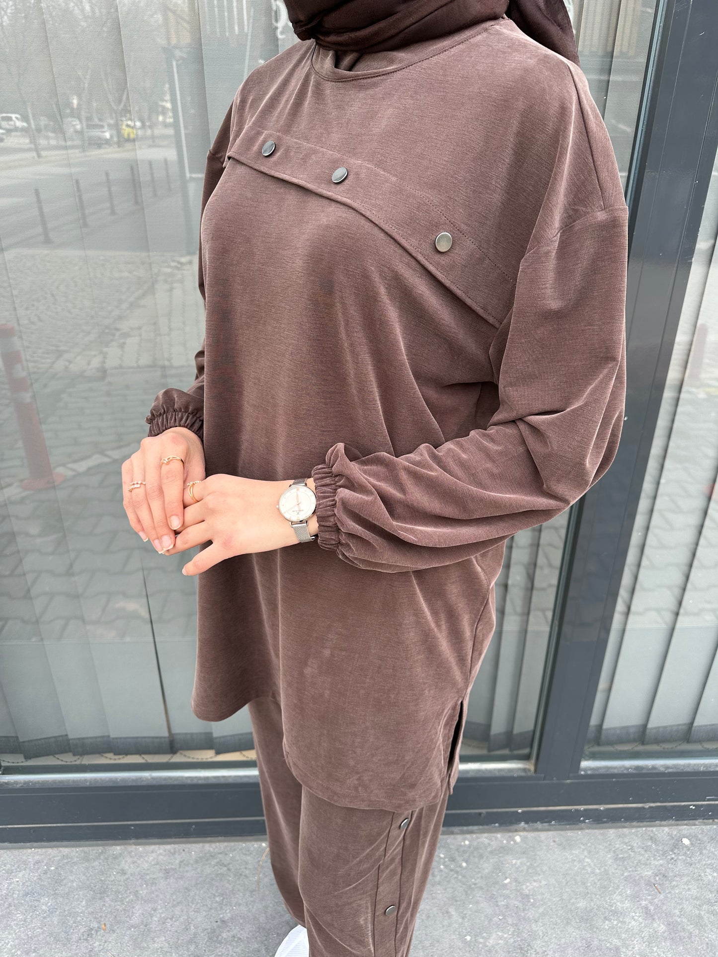 KAHVE GÜMÜŞ DÜĞME DETAYLI PANTOLON TAKIM