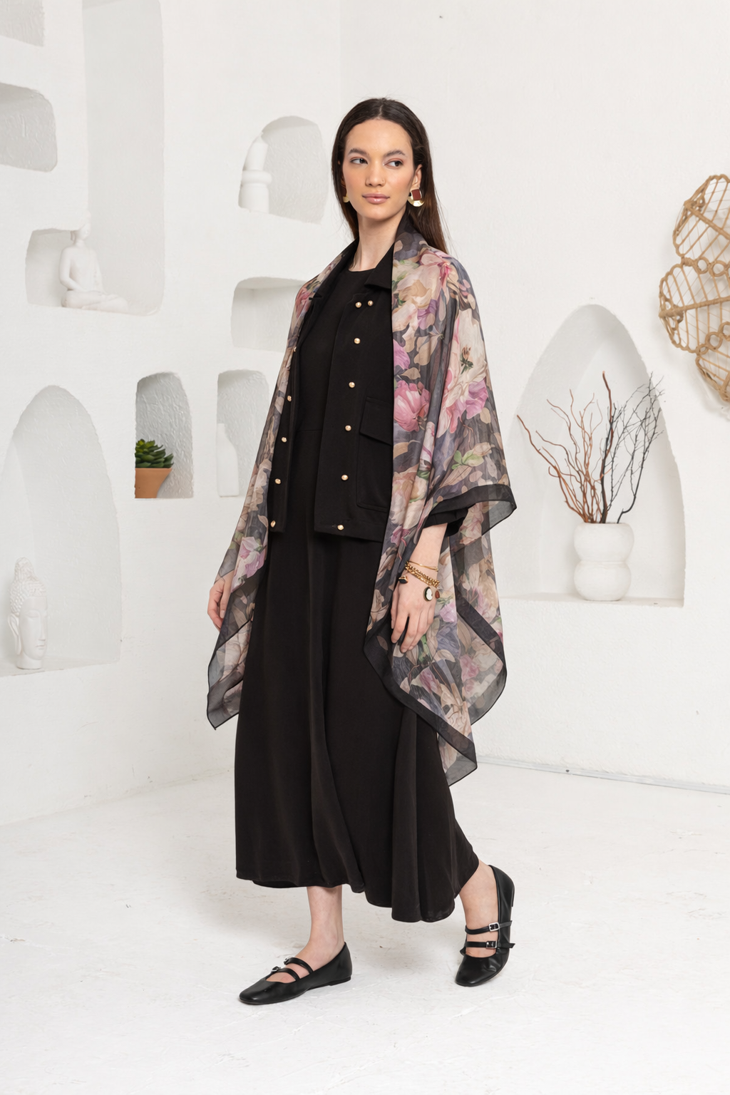 SİYAH PEMBE ÇİÇEK DESENLİ ŞAL