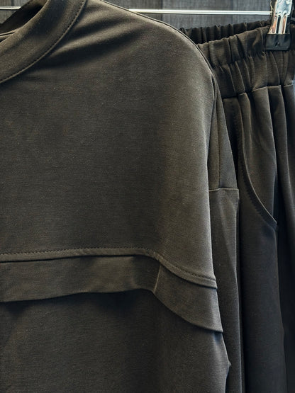 SİYAH GİZLİ DÜĞME DETAYLI HAKİM YAKA PANTOLON TAKIM