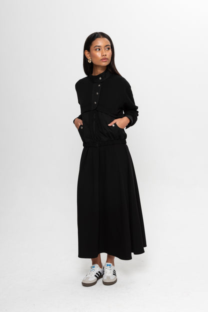 SİYAH  OYSHO ÖNÜ PATLI ETEK TAKIM