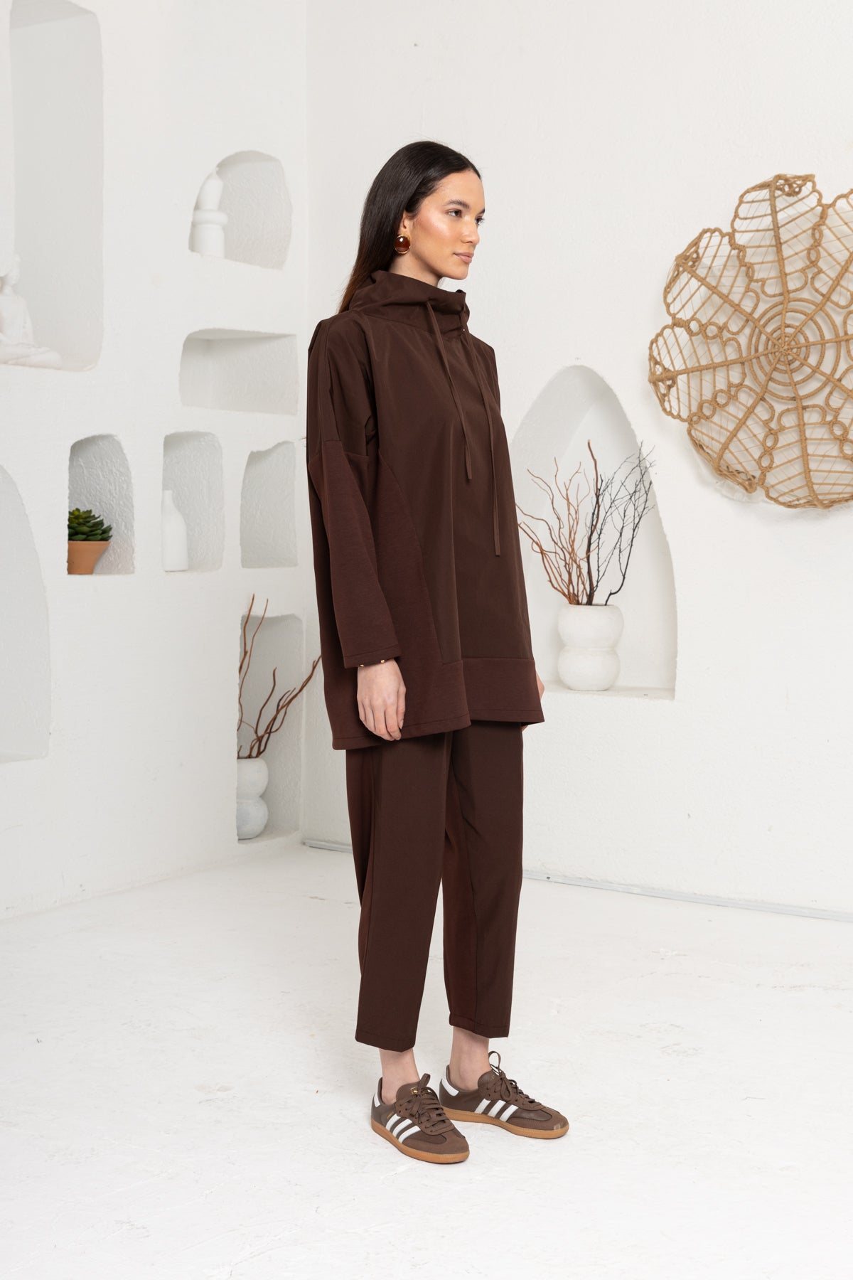 KAHVE DEGAJE YAKA PANTOLON TAKIM