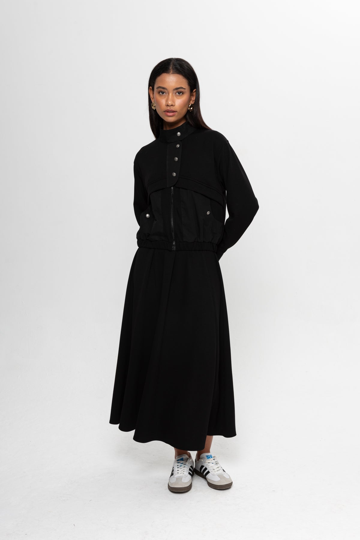 SİYAH  OYSHO ÖNÜ PATLI ETEK TAKIM