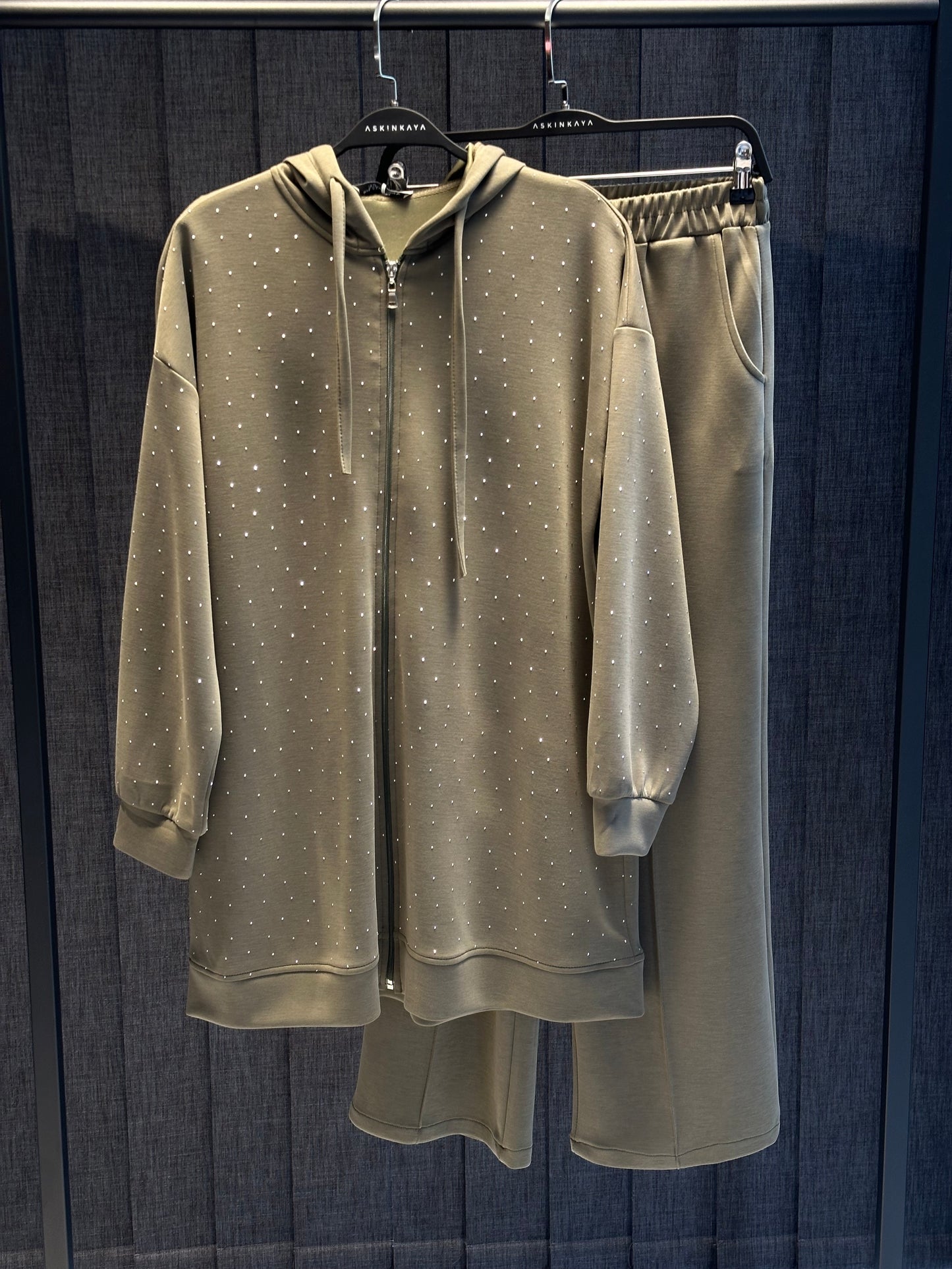 YEŞİL ÖNÜ TAŞLI FERMUAR DETAYLI PANTOLON TAKIM