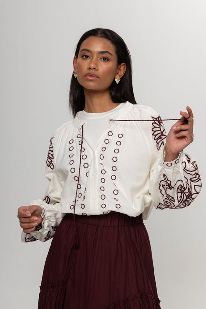 BEYAZ  BORDO NAKIŞLI BLUZ